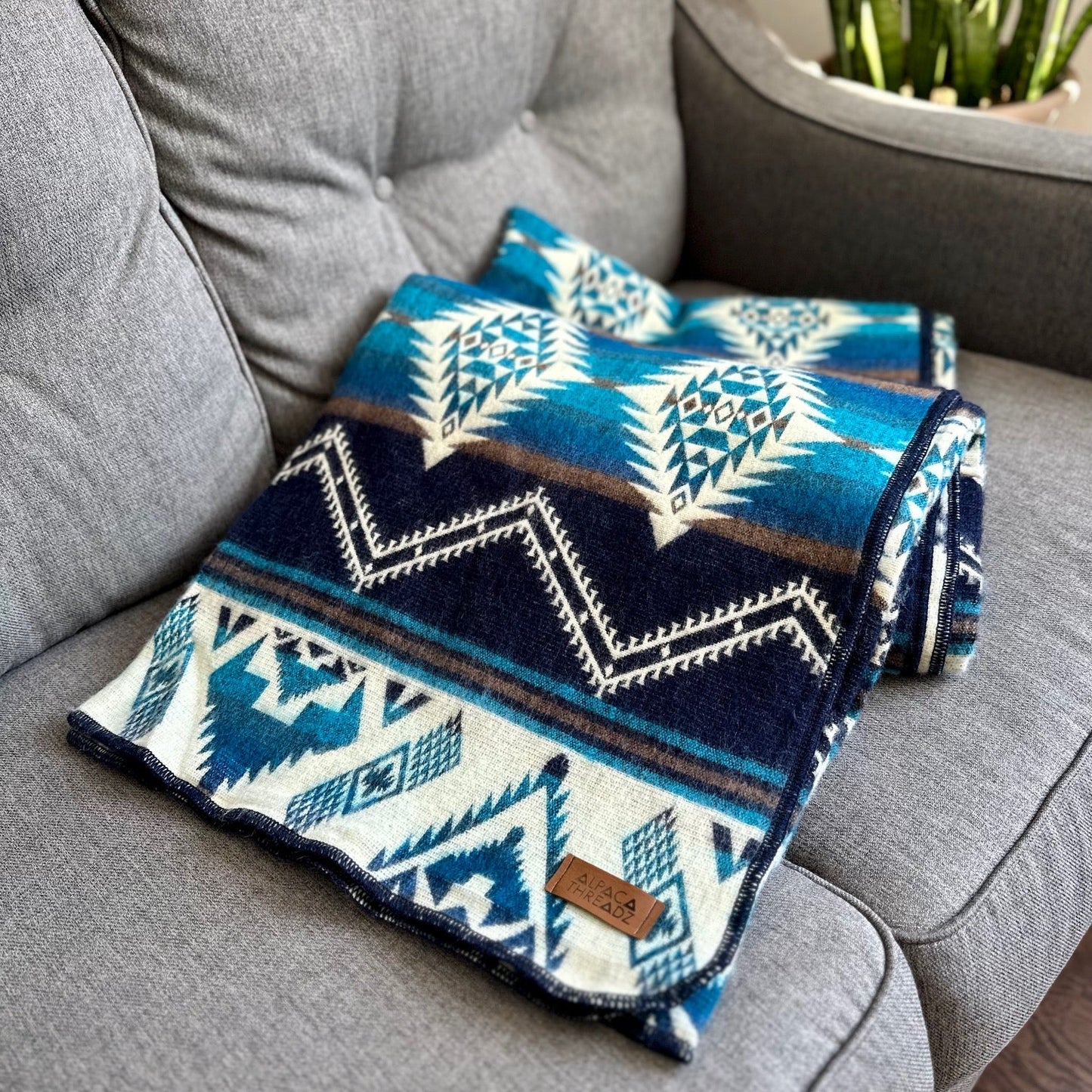 Andean Alpaca Wool Blanket - Cobalt Blue