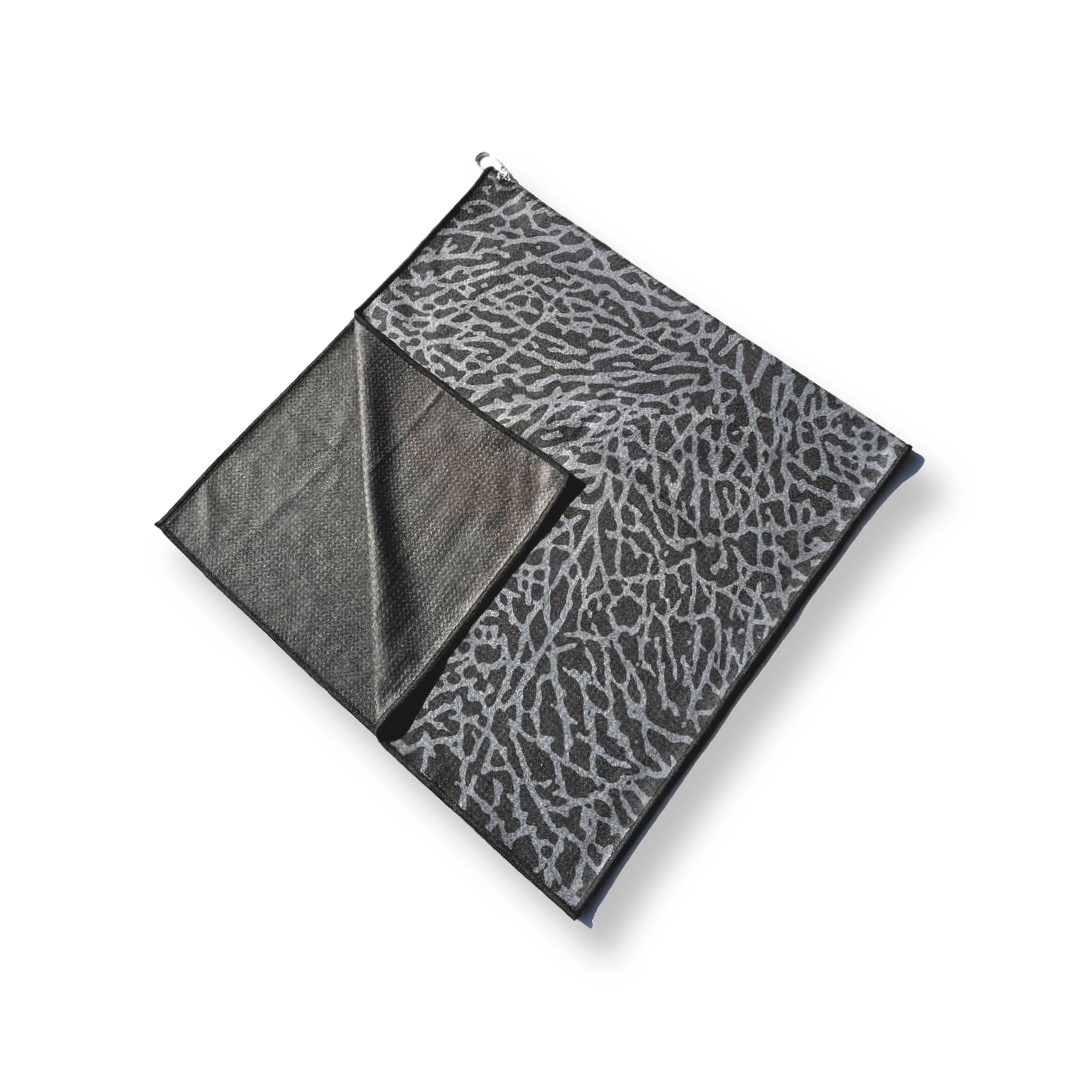 Par 3 Towel- Black by GripDrip