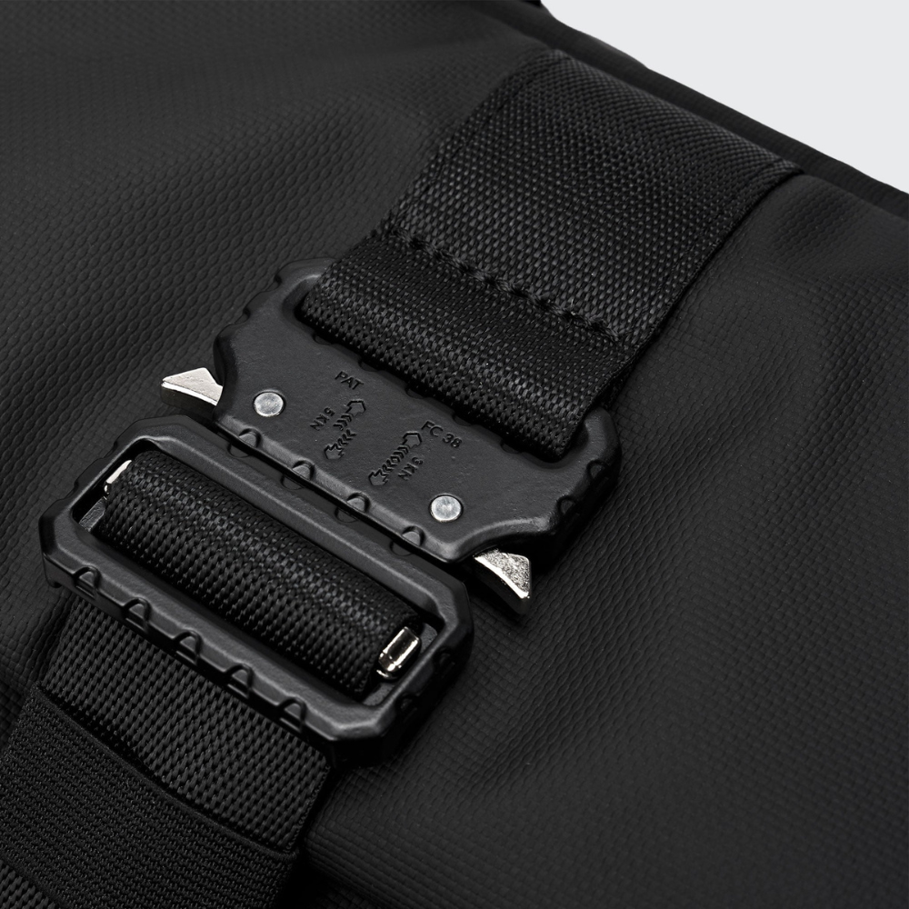MOVA ROLL-UP BLACK 20-26L