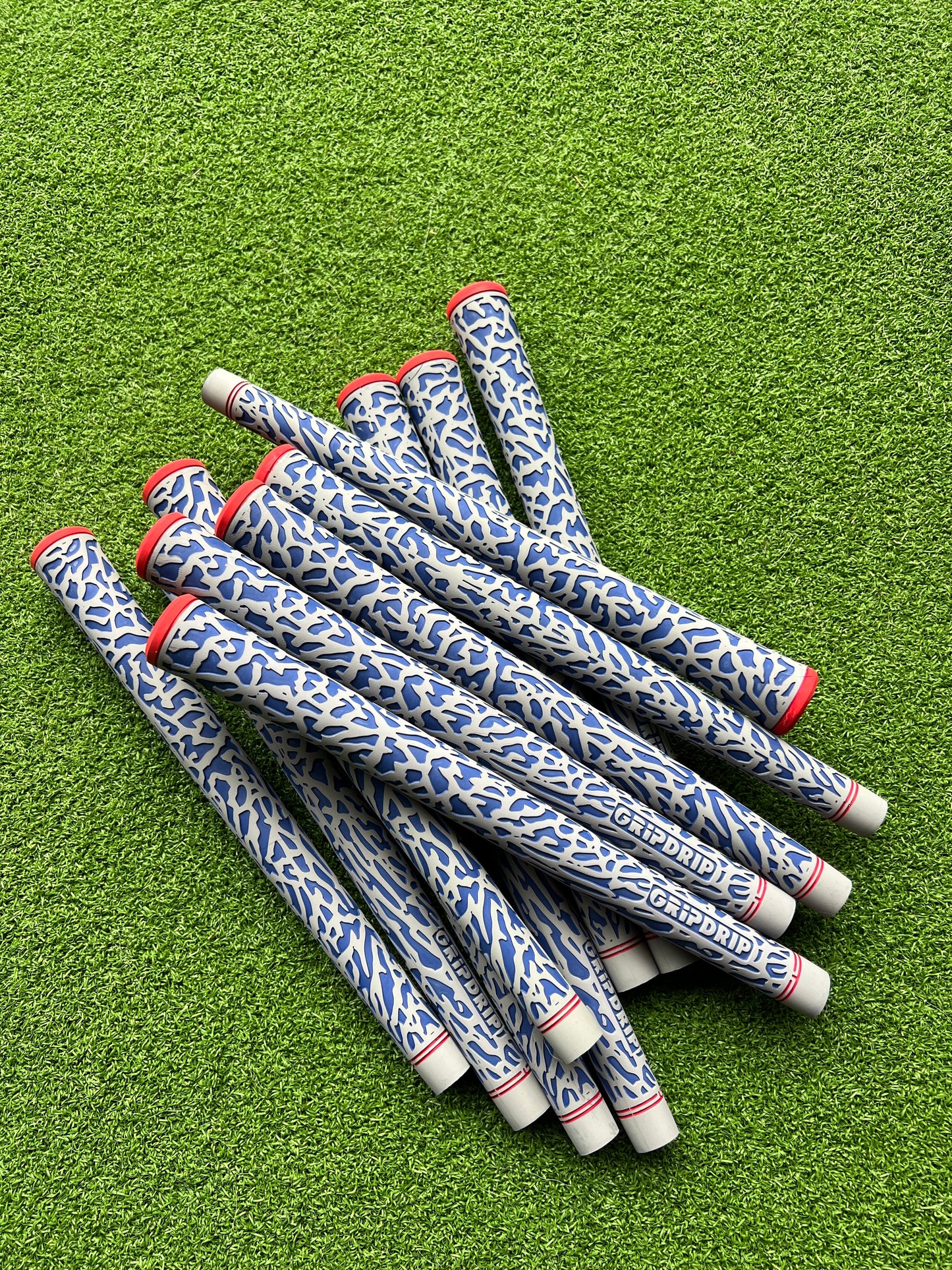 Par 3 Swing Grip - True Blue, Grey, Red by GripDrip