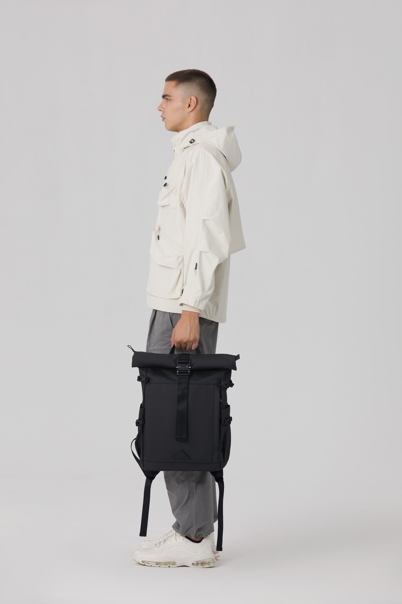 MOVA ROLL-UP BLACK 20-26L