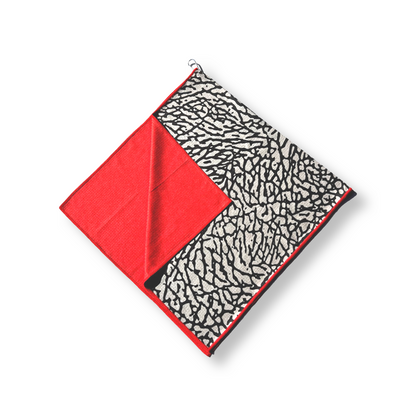 Par 3 Towel- Red by GripDrip