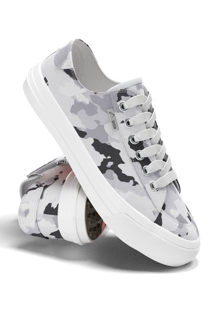 Spikeless Camo Canvas Traveler Shoe by SwingDish