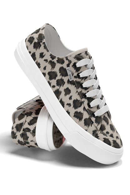 Spikeless Safari Canvas Traveler Shoe by SwingDish