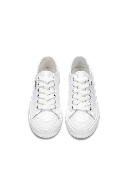 Spikeless White Leather Traveler Shoe by SwingDish