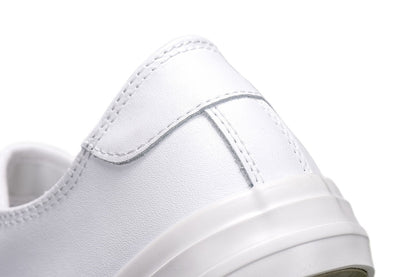 Spikeless White Leather Traveler Shoe by SwingDish